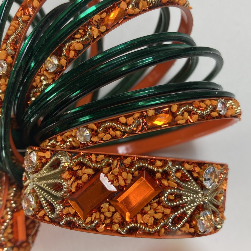 Set of colorful smaller size bangle bracelets - green and orange - Picture 2 of 6
